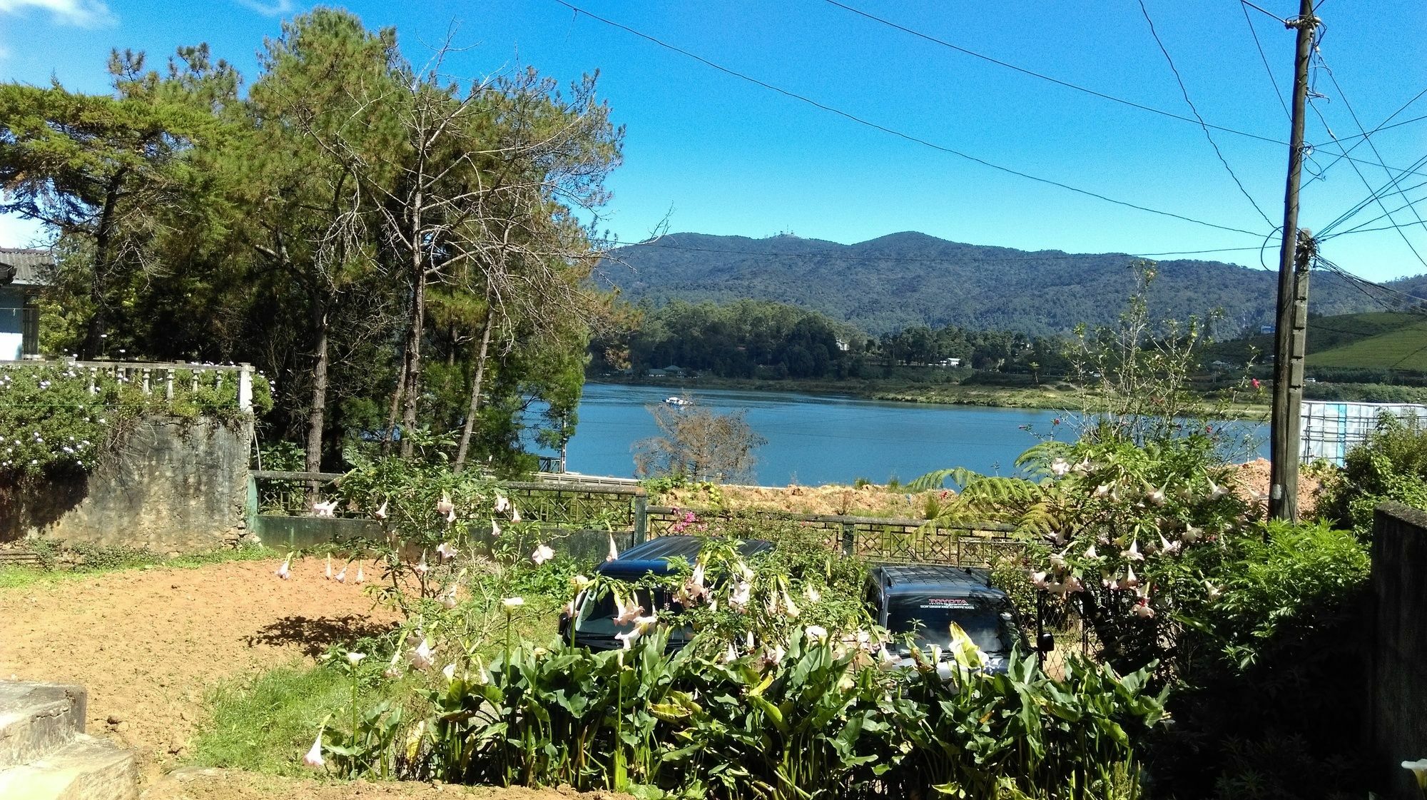Lake Crown Holiday Home นูวาราเอลิยา ภายนอก รูปภาพ